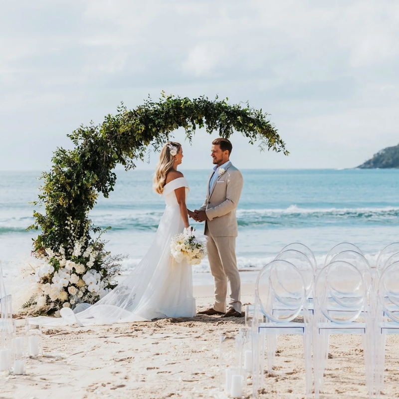 wedding on noosa main beach