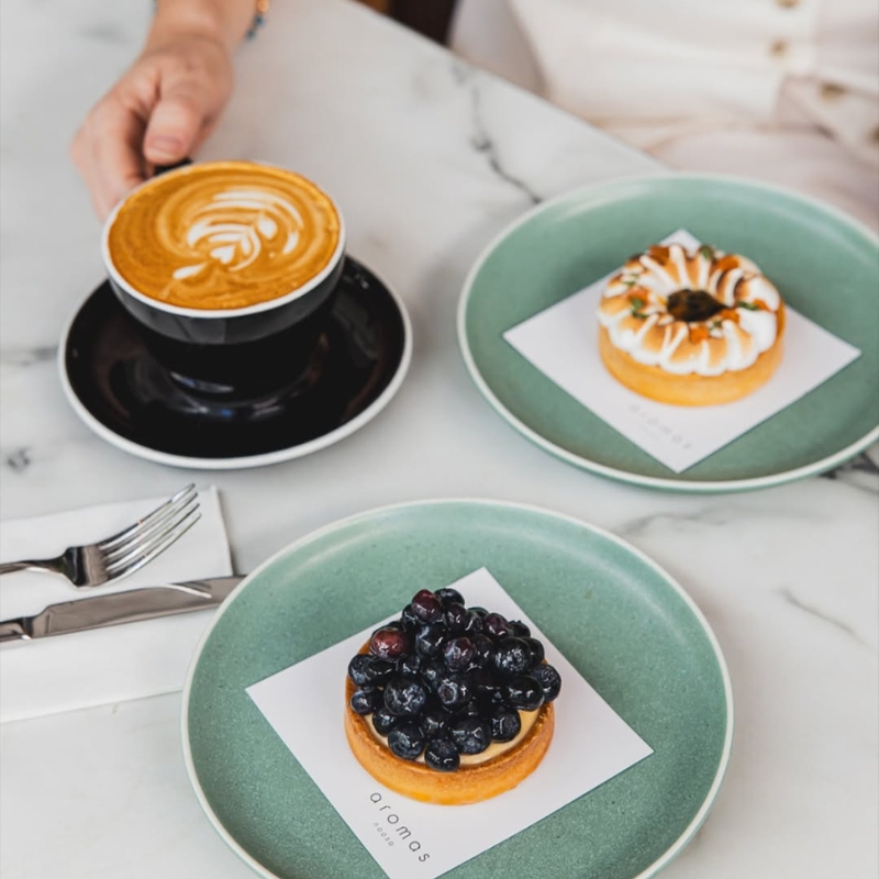 aromas cafe breakfast
