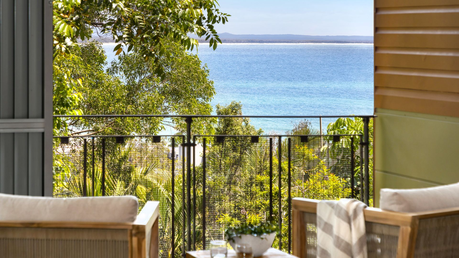 noosa luxury holiday home with ocean view